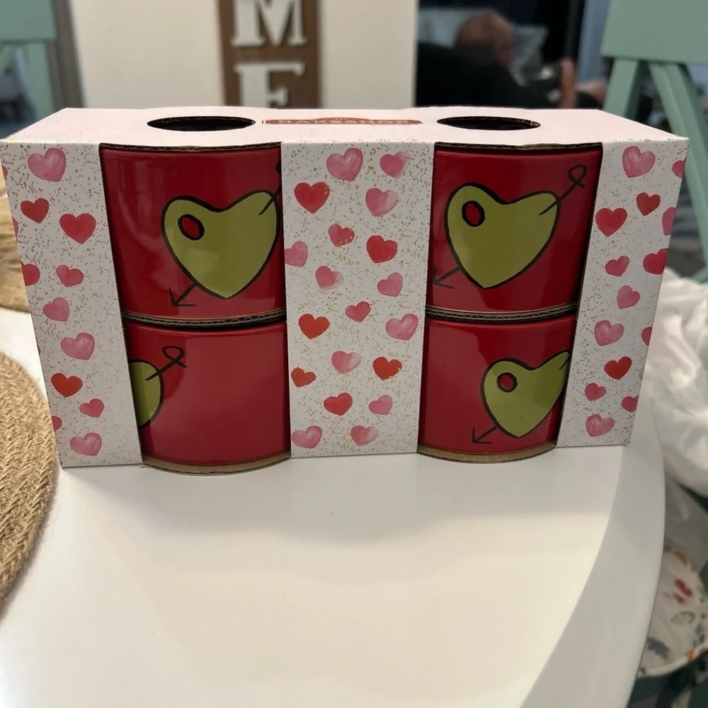 Adorable Ramekins set of four Olive hearts! New